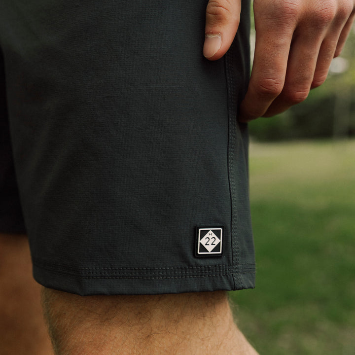 SHORELINE HYBRID SHORT