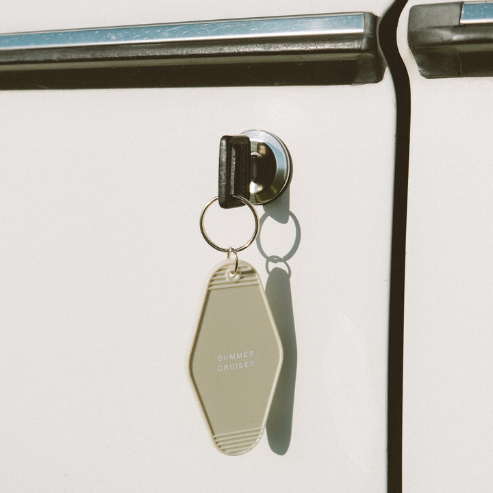 M22 MOTEL KEYCHAIN
