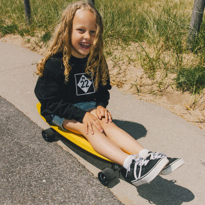 M22 CREW SWEATSHIRT YOUTH