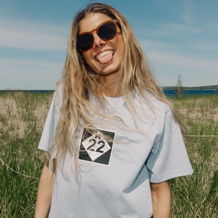 WOMEN'S 22 T-SHIRT